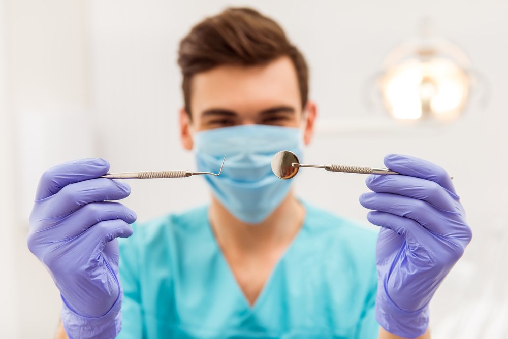 Врач стоматолог-терапевт: специализация и особенности работы