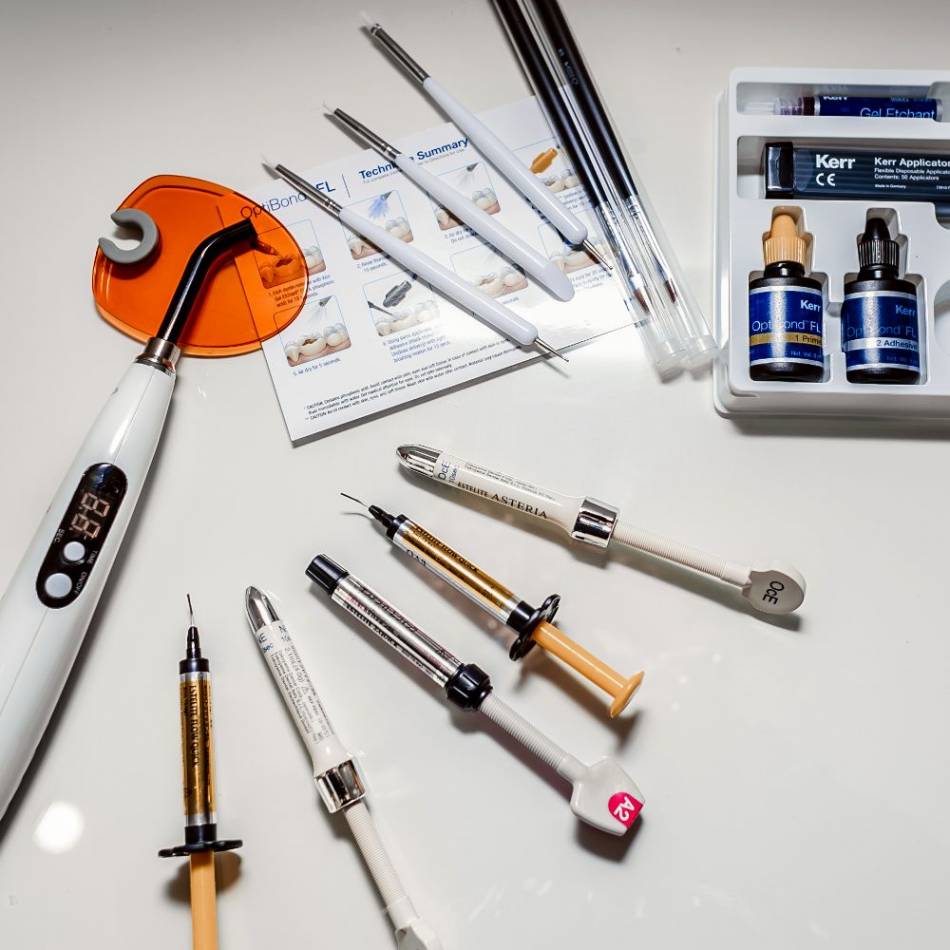 Mia clinic. Mia клиник. Стоматология миа ярославль. Миа клиник санкт. Миа клиник спб на лиговском.