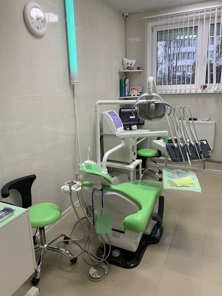 Фотография West Dental 3