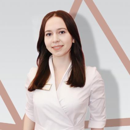 Хохлова Алина Геннадьевна