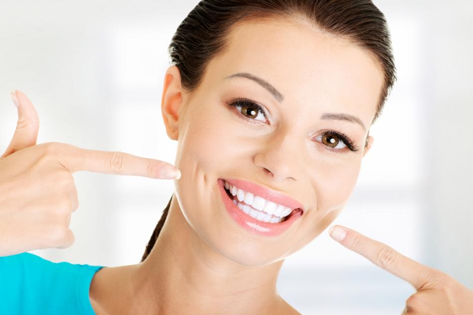 Когда делают эстетическую реставрацию зубов?