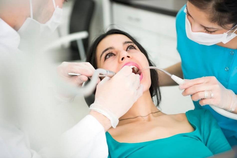 Методы удаления зуба - простая и сложная экстракция.