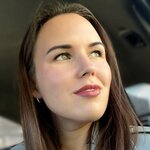 Алёна Веселова