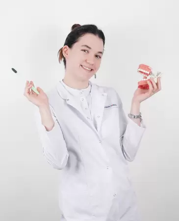 Ачански Анастасия 