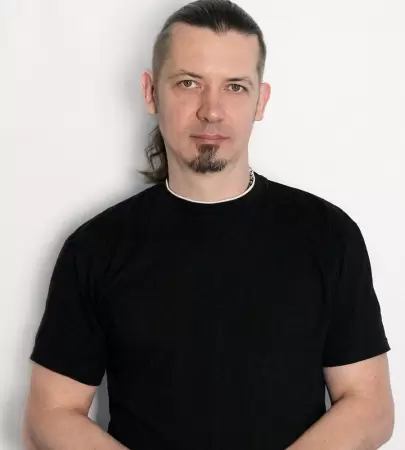 Врач Русских Сергей Александрович